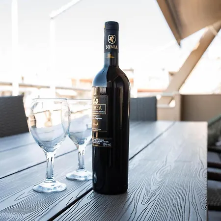 Syggrou Project 44 *